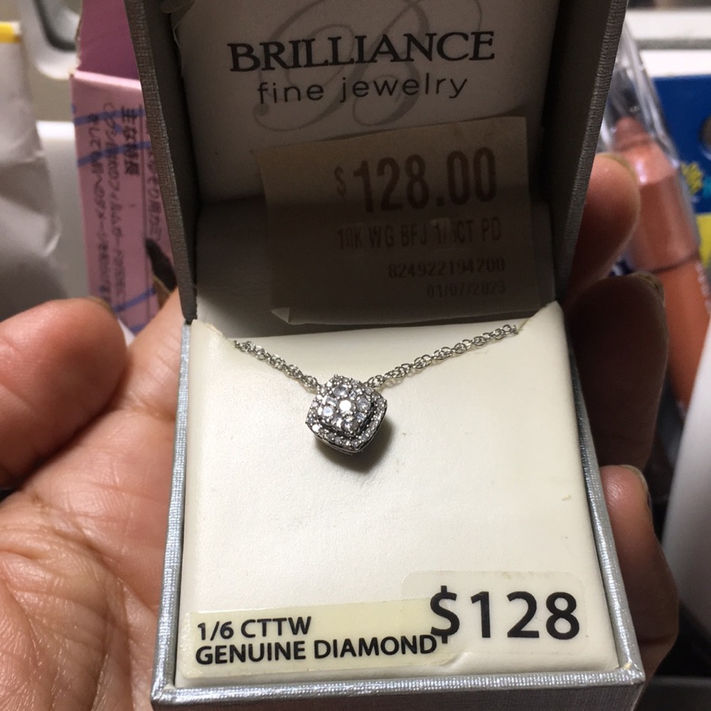 Fine Jewelry White/Silver Diamond Halo Pendant Necklace